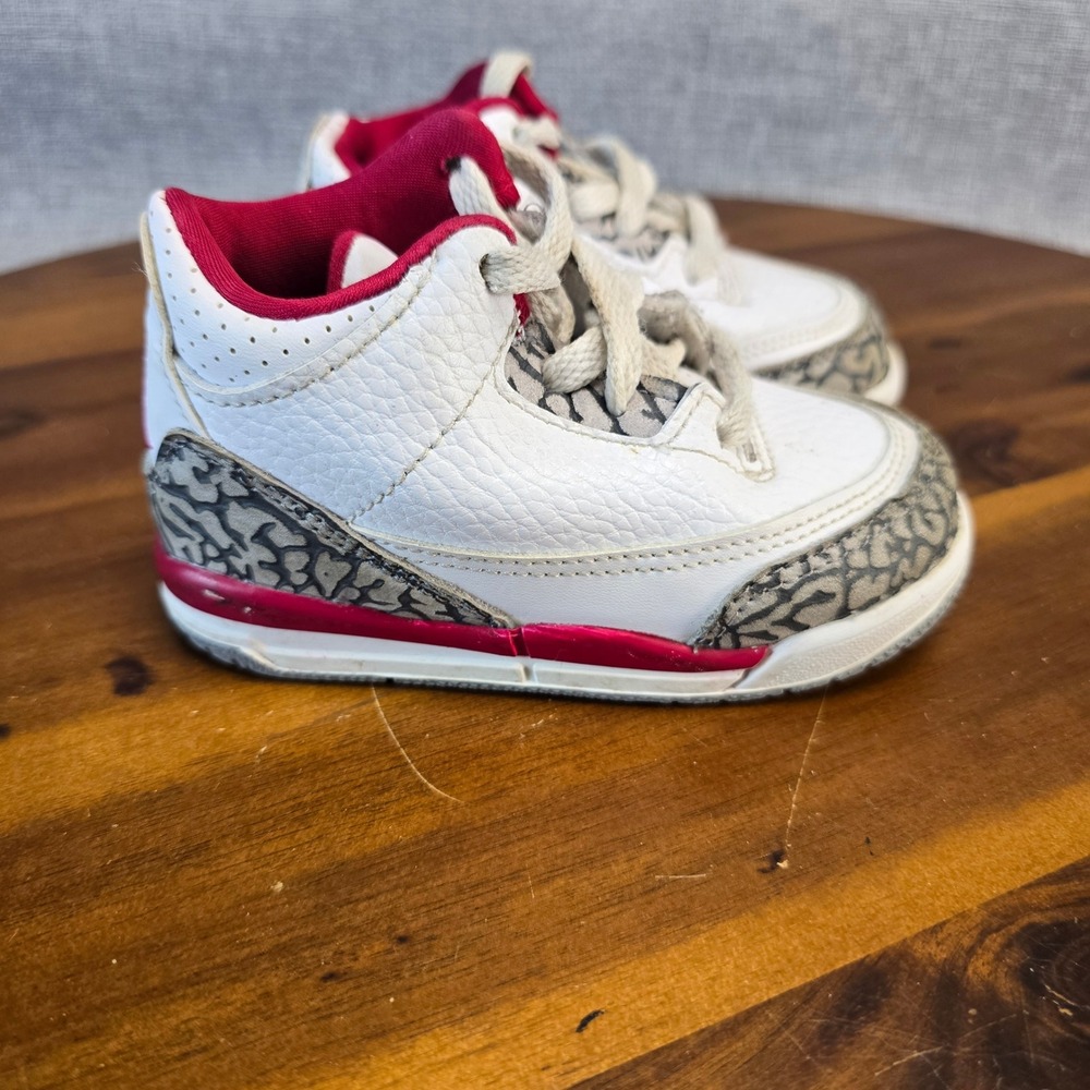 Jordan 3 Retro Cardinal Red Toddler Sneakers White Red 832033-126 Size 6C